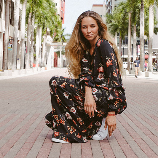 Jumpsuit negro con flores